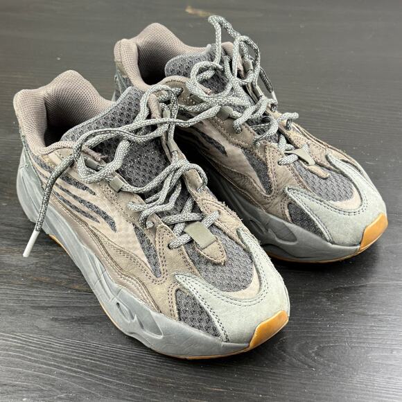 Yeezy 700 V2 Geode Men 6 main image 3